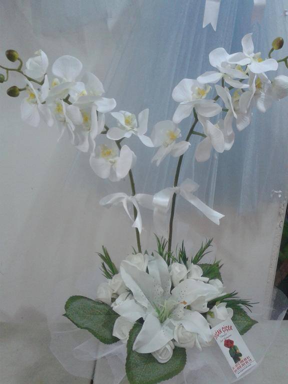 İncirli Çiçekçi - orkide-lilyum