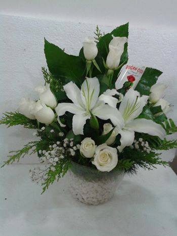 Yeşilköy Çiçekçi - beyaz-lilyum-gul