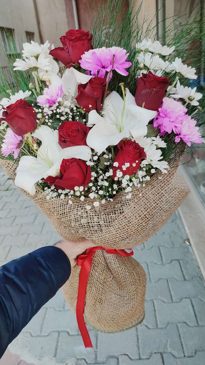 Lilyum ve Gl Buketi